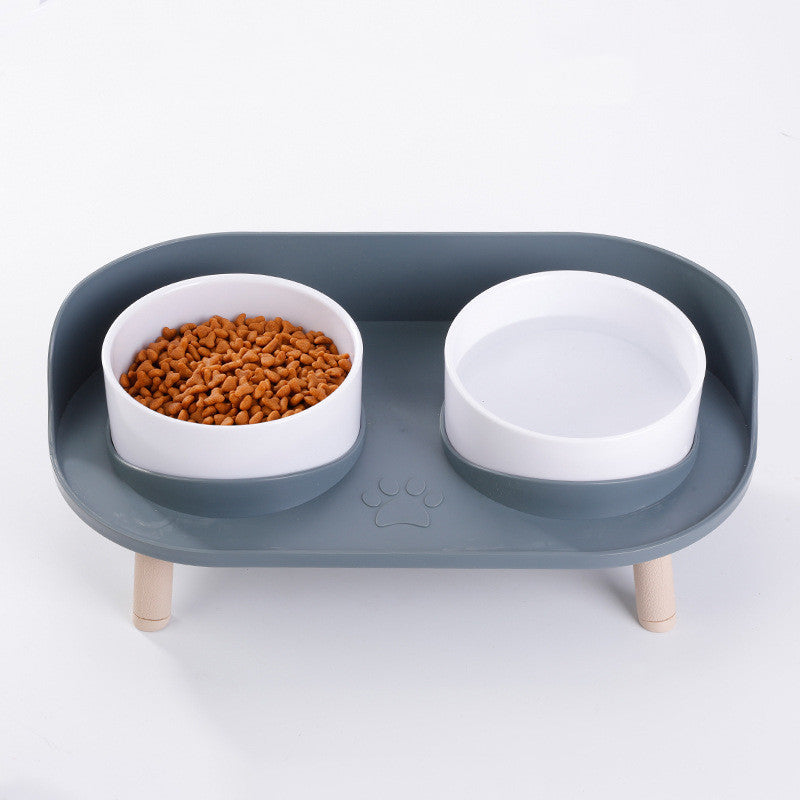 Stable Pet Bowl Prevents Spills, Protects Pet's Neck